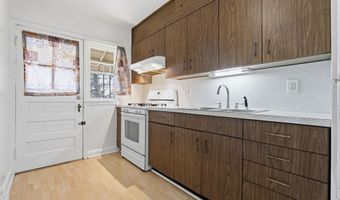 559 WELBROOK Rd, Baltimore, MD 21221