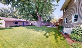 826 Minnie Maddern St, Albert Lea, MN 56007