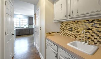 1880 Crofton Dr, Algonquin, IL 60102