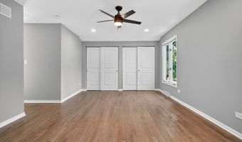 1245 WINAKI Trl, Algonquin, IL 60102