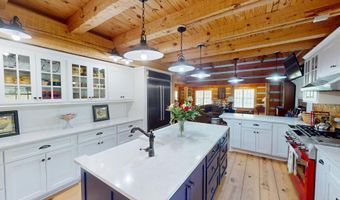 8 Abby Ln, Barboursville, WV 25504
