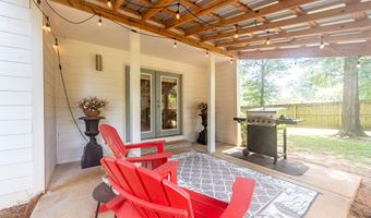 104 Querecho Ln, Albany, GA 31707