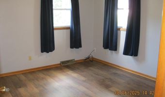 301 N CHURCH St, Albany, IL 61230