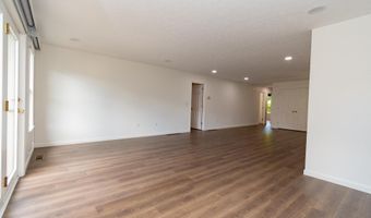 7 St Andrews Dr, Bedford, NH 03110