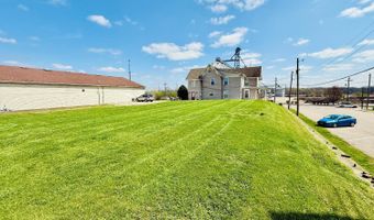403 George St, Aurora, IN 47001