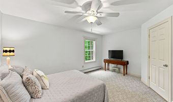 40 Lakewood Dr, Alton, NH 03810