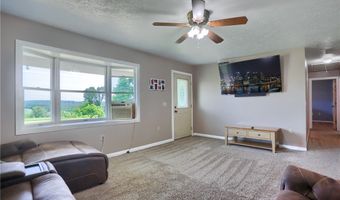 706 Hall Rd, Clay, PA 16001