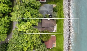 17646 S Ridgewood Dr, Arcadia, MI 49613