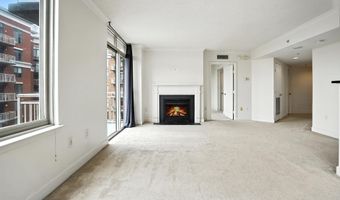 1205 GARFIELD St 808, Arlington, VA 22201
