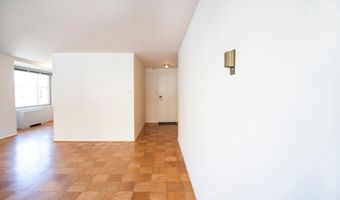 1210 N TAFT St 201, Arlington, VA 22201