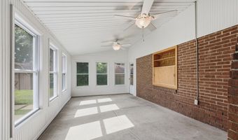 2260 Englewood Ave, Akron, OH 44312