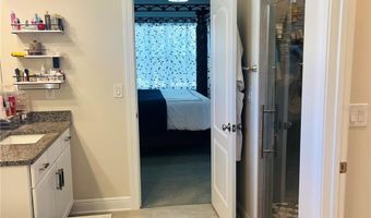 5721 SILVER SUN Dr, Apollo Beach, FL 33572