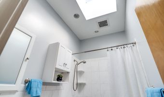 7413 REBECCA Dr, Alexandria, VA 22307