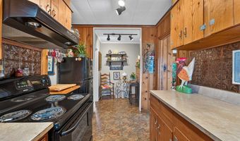 12 Dyal St, Baxley, GA 31513