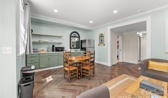 341 Pearson Dr, Asheville, NC 28801