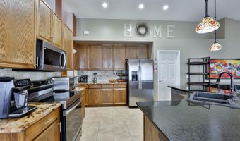 7318 GUILFORD PINE Ln, Apollo Beach, FL 33572