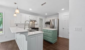 47 Stonehenge Dr, Bentonville, AR 72712