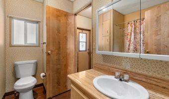 2074 Mustang Ln, Arcata, CA 95521