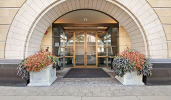 77 S Evergreen Ave 206, Arlington Heights, IL 60005