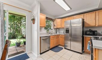 40 Halili Ln 4D, Kihei, HI 96753