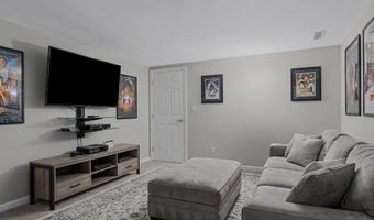 15 Strafford Ln, Bedford, NH 03110
