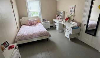 94 Warner St B, Newport, RI 02840