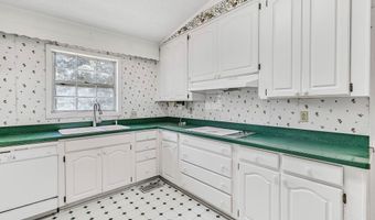 625 Arthur Hall Rd, Atmore, AL 36502