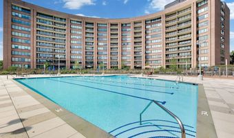 1805 CRYSTAL Dr 1102S, Arlington, VA 22202
