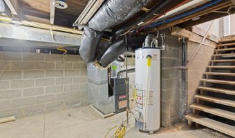 734 S Winter St, Adrian, MI 49221