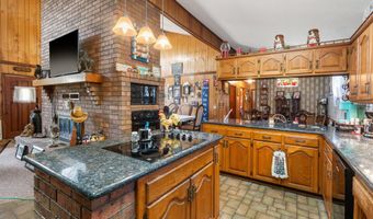 19077 Lawrence 2170, Aurora, MO 65605