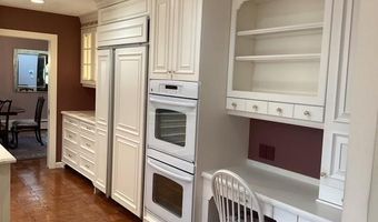 2 Tunxis Pl, Cheshire, CT 06410