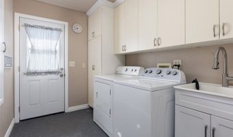 3205 Buena Hills Dr, Oceanside, CA 92056