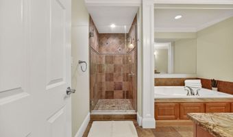3 Caileigh Ct 3, Andover, MA 01810