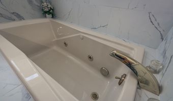 26 Columbia St, Amsterdam, NY 12010