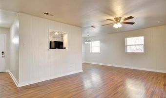 208 Rolling Hills Dr, Aledo, TX 76008