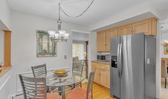 133 Brookpark Dr, Amherst, NY 14228