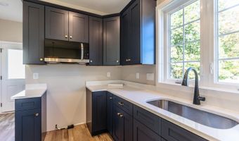 413 North Ave, Appomattox, VA 24522