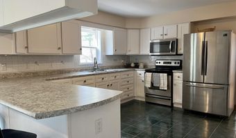 8 Pine Hill Dr, Belfast, ME 04915