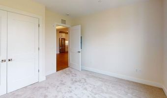 1 Longview Dr 208, Atkinson, NH 03811