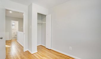 5004 8TH Rd S, Arlington, VA 22204