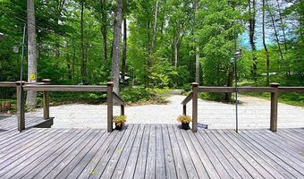 2052 Granny Squirrel Dr, Andrews, NC 28901