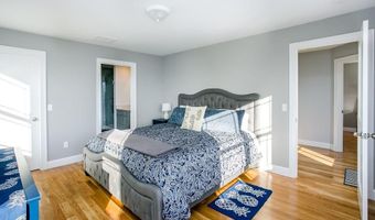 107 Orchard Ave, Middletown, RI 02842