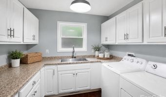 611 Pole Creasman Rd, Asheville, NC 28806