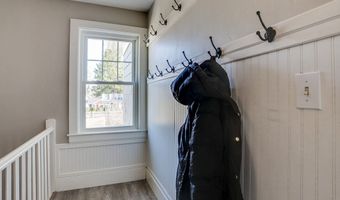 31 High Street 2, Beverly, MA 01915