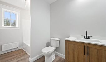 673 Streamside Ave, Hermon, ME 04401