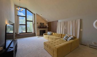 205 Washington Ave W, Albia, IA 52531