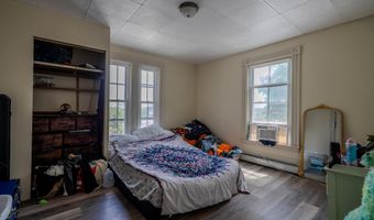 36 Larkin St, Bangor, ME 04401