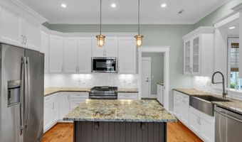 13 Tomlow Trce, Beaufort, SC 29906