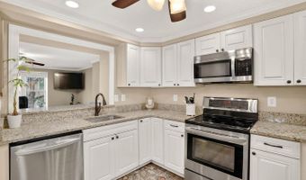 1246 QUAKER RIDGE Dr #89, Arnold, MD 21012