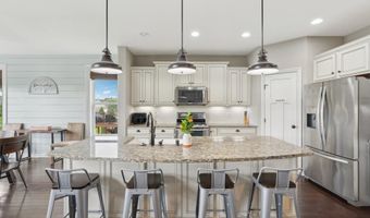 574 Ravensridge Ct, Alexandria, KY 41001